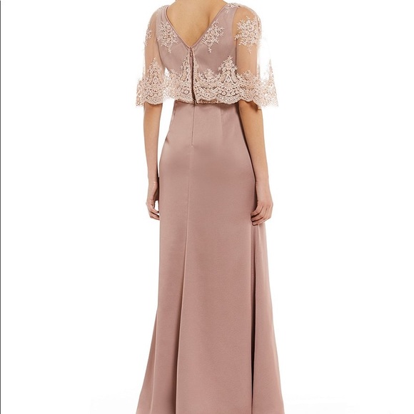 HP⭐️ EUC Formal evening dress - Picture 2 of 5